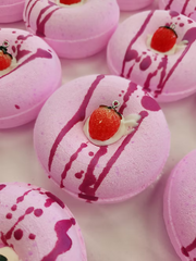 Strawberry Cheesecake Donut Fizzer